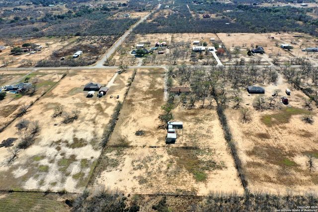 200 Meadowview, Lytle, TX 78052