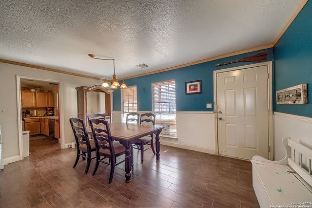 200 Meadowview, Lytle, TX 78052