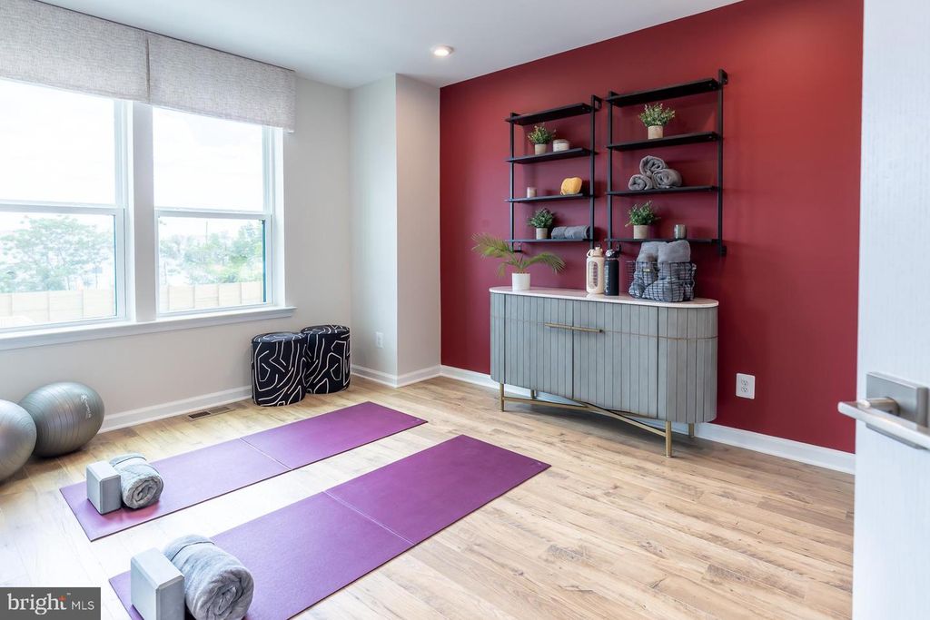 Image 7 of property listing at 1829 JOHN STRICKER AVE, Baltimore, MD 21222