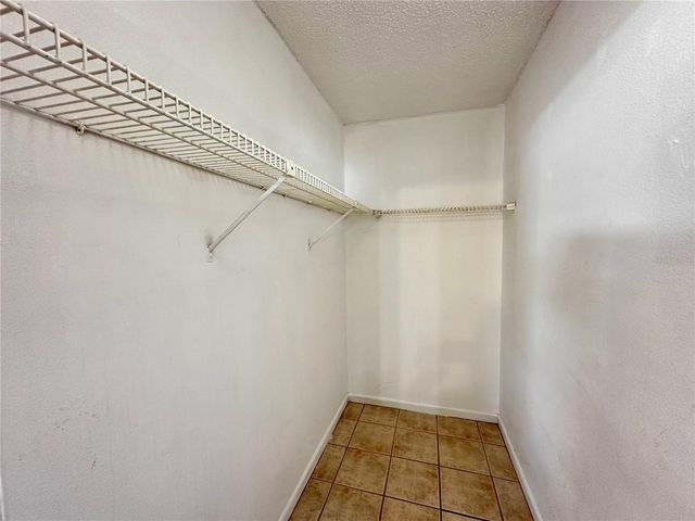 606 WATER ROAD, Ocala, FL 34472