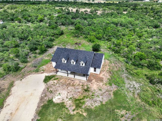 618 PRIVATE ROAD 5769, Castroville, TX 78009