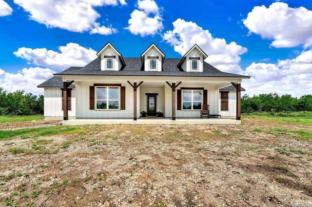 618 PRIVATE ROAD 5769, Castroville, TX 78009