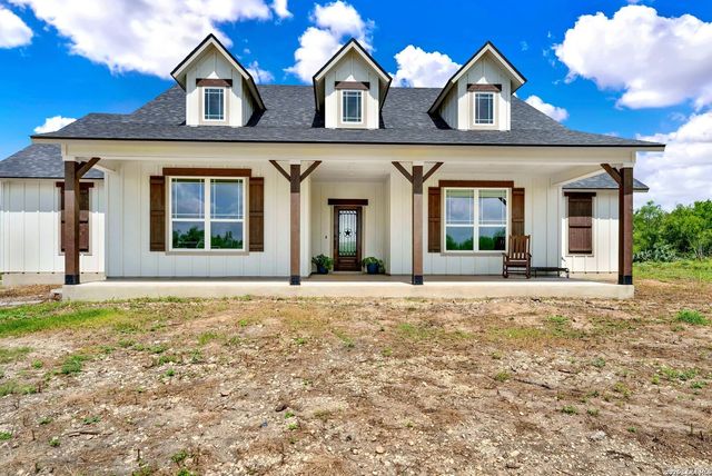 618 PRIVATE ROAD 5769, Castroville, TX 78009