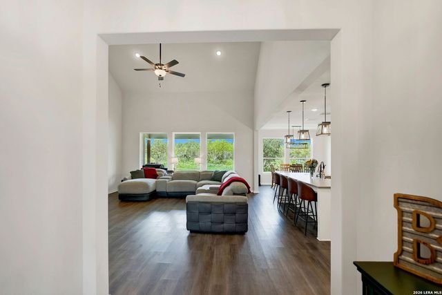 618 PRIVATE ROAD 5769, Castroville, TX 78009
