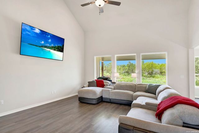 618 PRIVATE ROAD 5769, Castroville, TX 78009