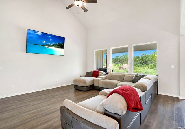 618 PRIVATE ROAD 5769, Castroville, TX 78009