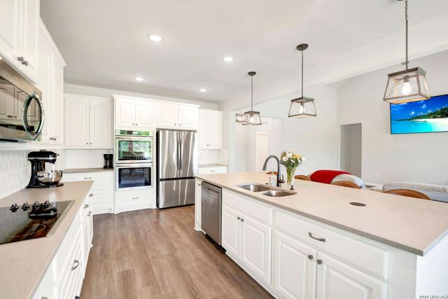 618 PRIVATE ROAD 5769, Castroville, TX 78009