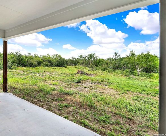 618 PRIVATE ROAD 5769, Castroville, TX 78009