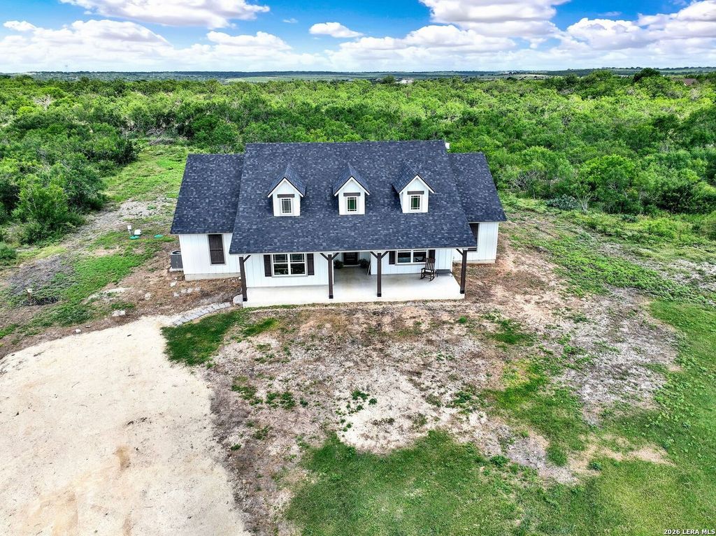 618 PRIVATE ROAD 5769, Castroville, TX 78009