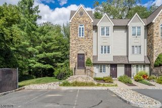 23 Wren Court, Berkeley Heights Twp., NJ 07922
