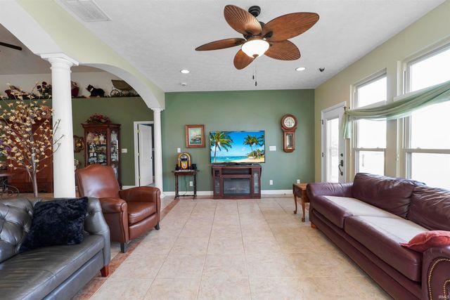 312 Hibiscus Drive, Lafayette, IN 47909