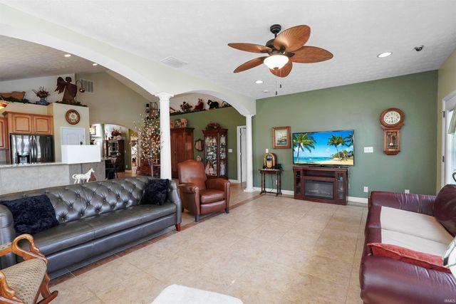 312 Hibiscus Drive, Lafayette, IN 47909