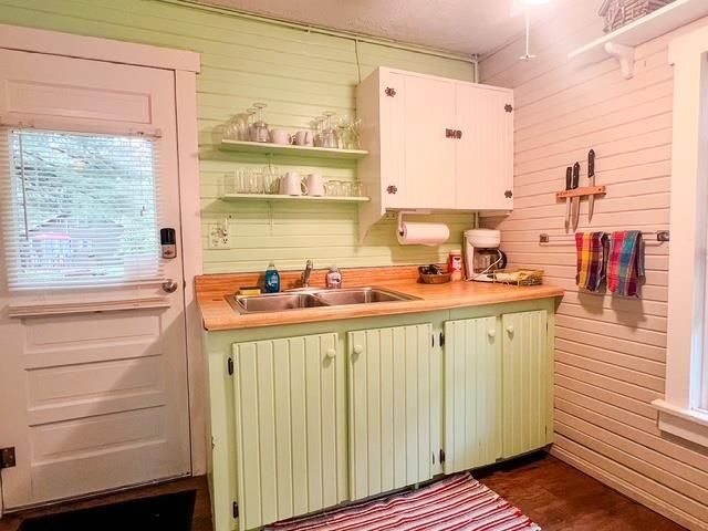 102 John Drive, Harrison, MI 48625