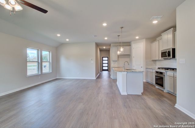 820 Little Pebble, New Braunfels, TX 78130