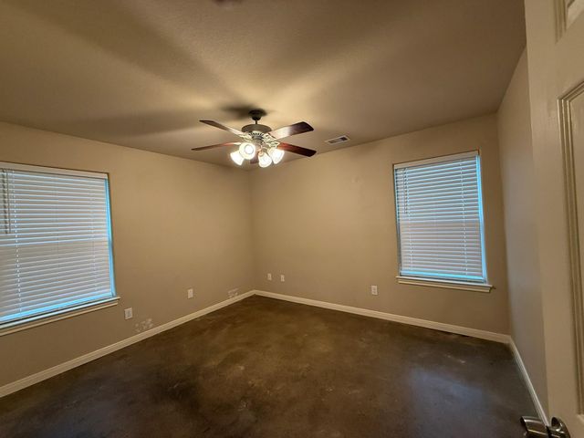 11817 13th Street, Santa Fe, TX 77510