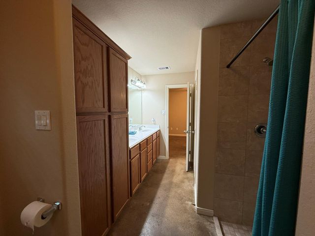 11817 13th Street, Santa Fe, TX 77510
