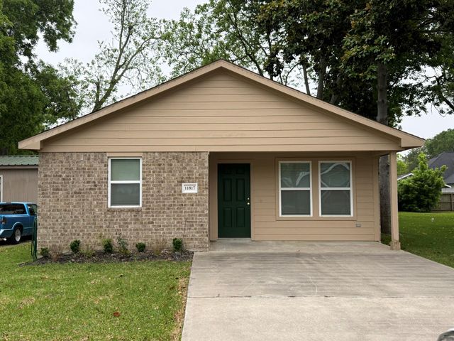 11817 13th Street, Santa Fe, TX 77510