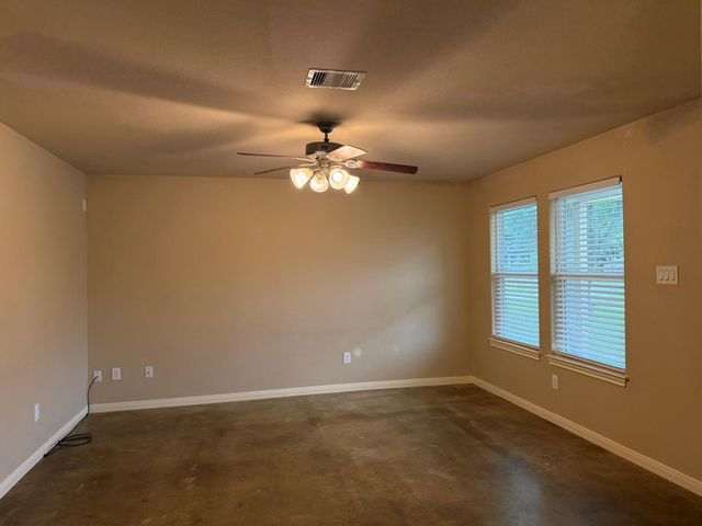 11817 13th Street, Santa Fe, TX 77510