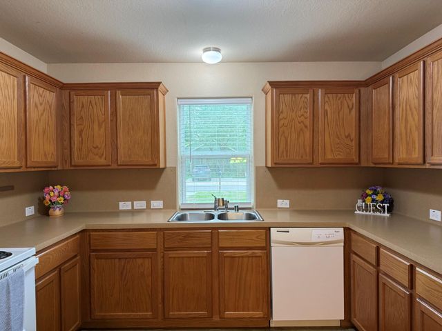 11817 13th Street, Santa Fe, TX 77510