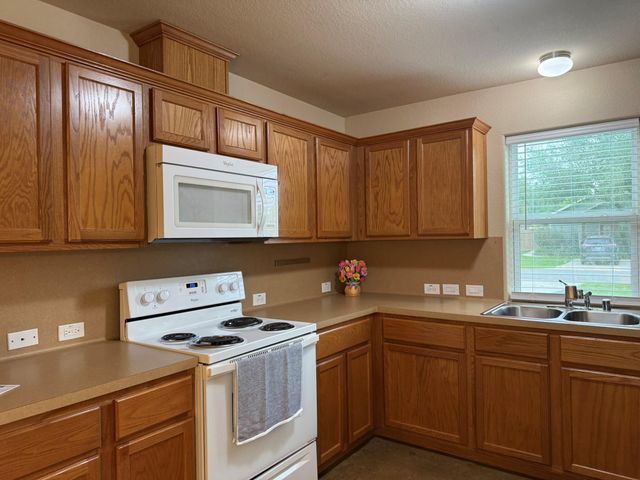 11817 13th Street, Santa Fe, TX 77510