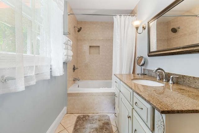 24 Park St, Wakefield, MA 01880