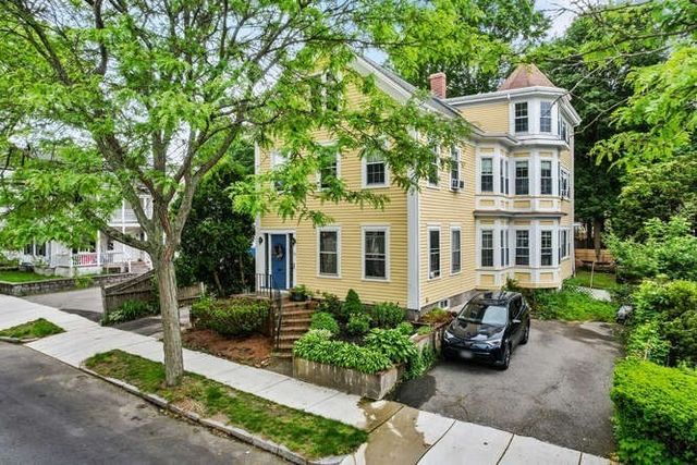 24 Park St, Wakefield, MA 01880