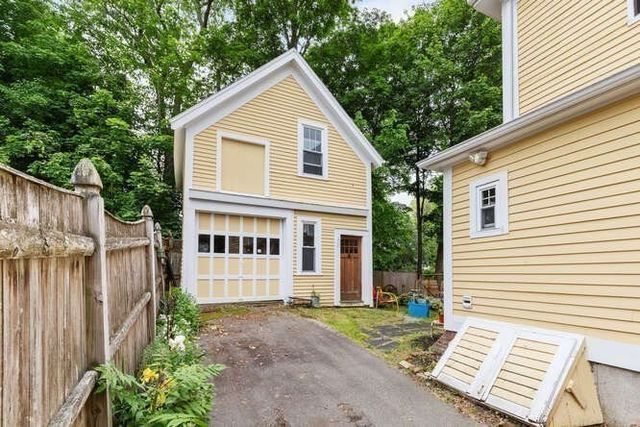 24 Park St, Wakefield, MA 01880