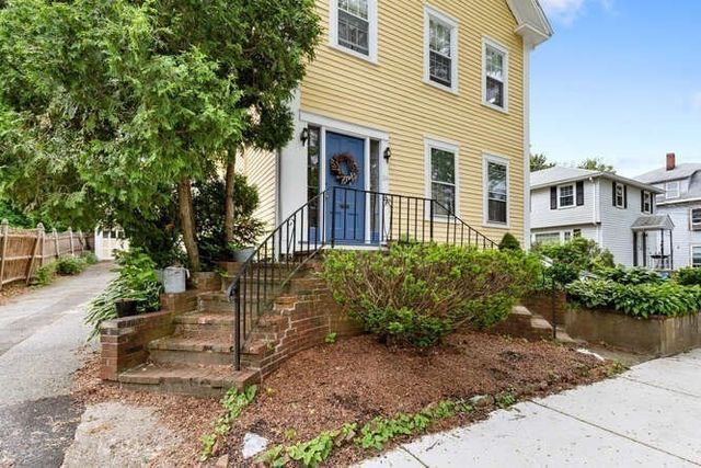 24 Park St, Wakefield, MA 01880