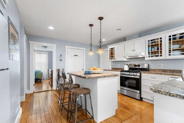 24 Park St, Wakefield, MA 01880