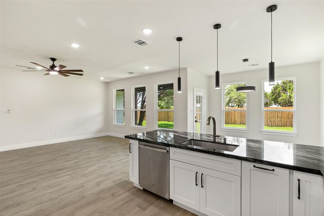 2309 Forest Hill Lane, Granbury, TX 76048