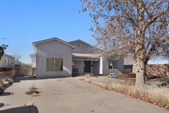 723 Dallas Street NE, Albuquerque, NM 87108