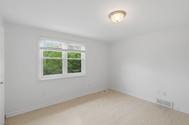 45197 Kensington Street, Utica, MI 48317