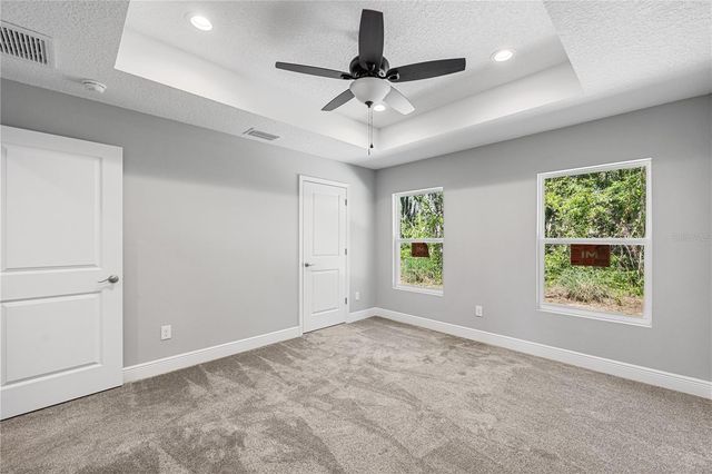 1025 CR 452A, Lake Panasoffkee, FL 33538