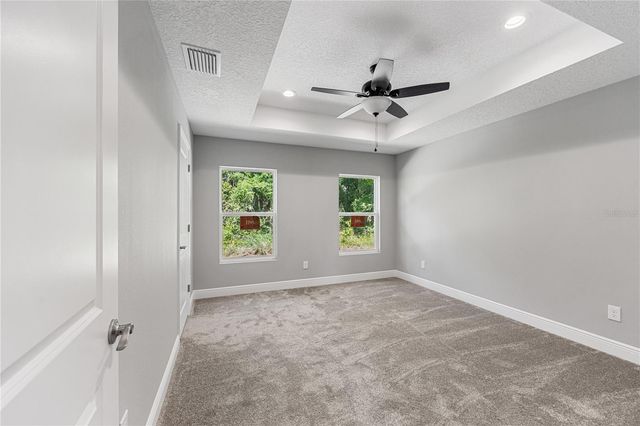 1025 CR 452A, Lake Panasoffkee, FL 33538