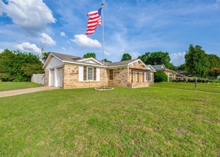 2616 Shady Brook Drive, Bedford, TX 76021