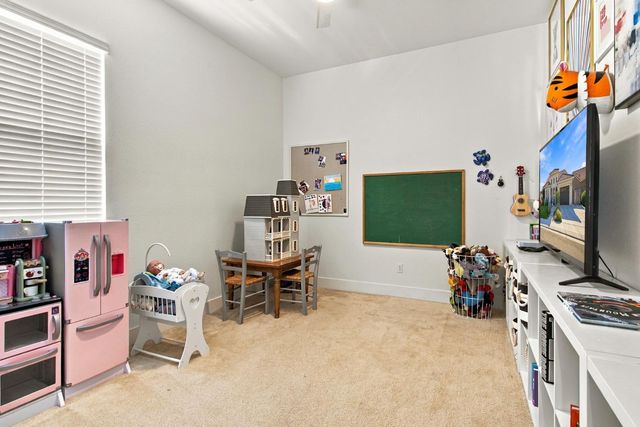 2060 Felsina Ave, Manteca, CA 95337