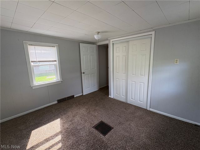 770 W Martin Street, East Palestine, OH 44413