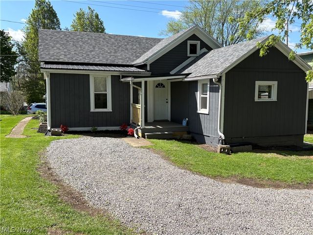 770 W Martin Street, East Palestine, OH 44413