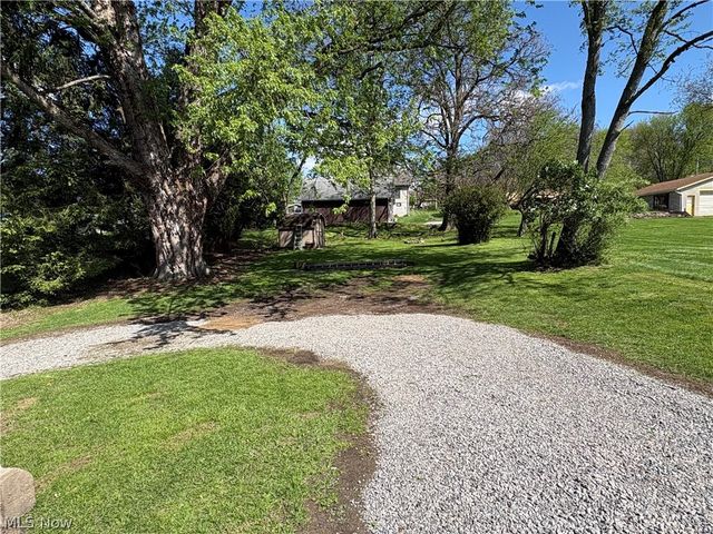 770 W Martin Street, East Palestine, OH 44413