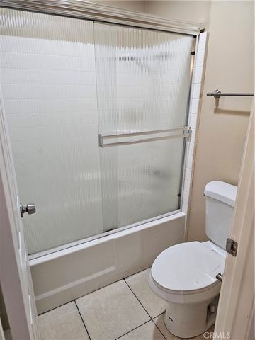 2554 Olive Drive 10, Palmdale, CA 93550