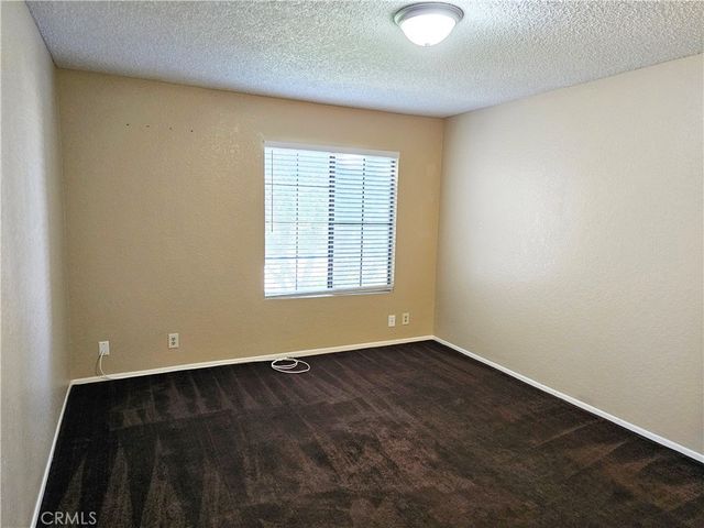 2554 Olive Drive 10, Palmdale, CA 93550