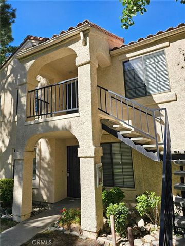 2554 Olive Drive 10, Palmdale, CA 93550