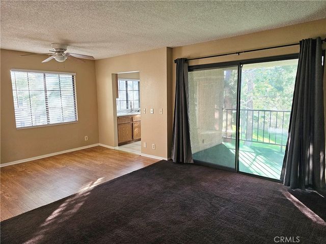 2554 Olive Drive 10, Palmdale, CA 93550