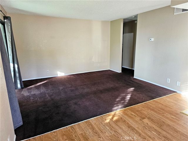 2554 Olive Drive 10, Palmdale, CA 93550