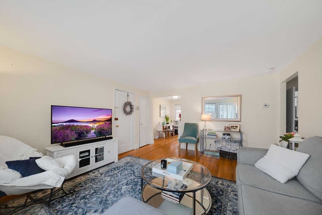 926 Massachusetts Ave 5, Arlington, MA 02476