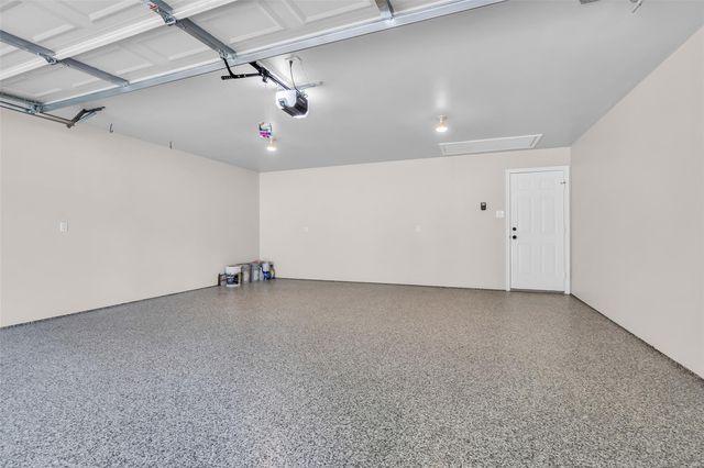 5945 Sinclair Drive, Montgomery, TX 77316