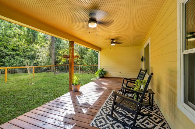 5945 Sinclair Drive, Montgomery, TX 77316