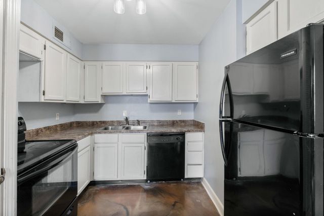 109 N Main St Apt 710, Memphis, TN 38103