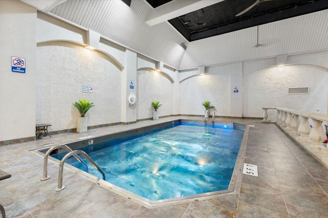 109 N Main St Apt 710, Memphis, TN 38103