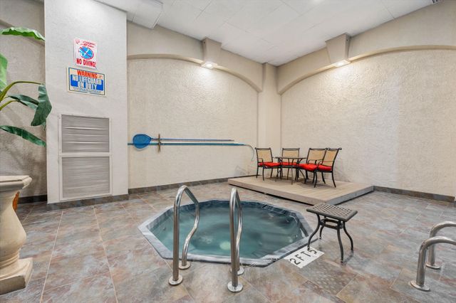 109 N Main St Apt 710, Memphis, TN 38103